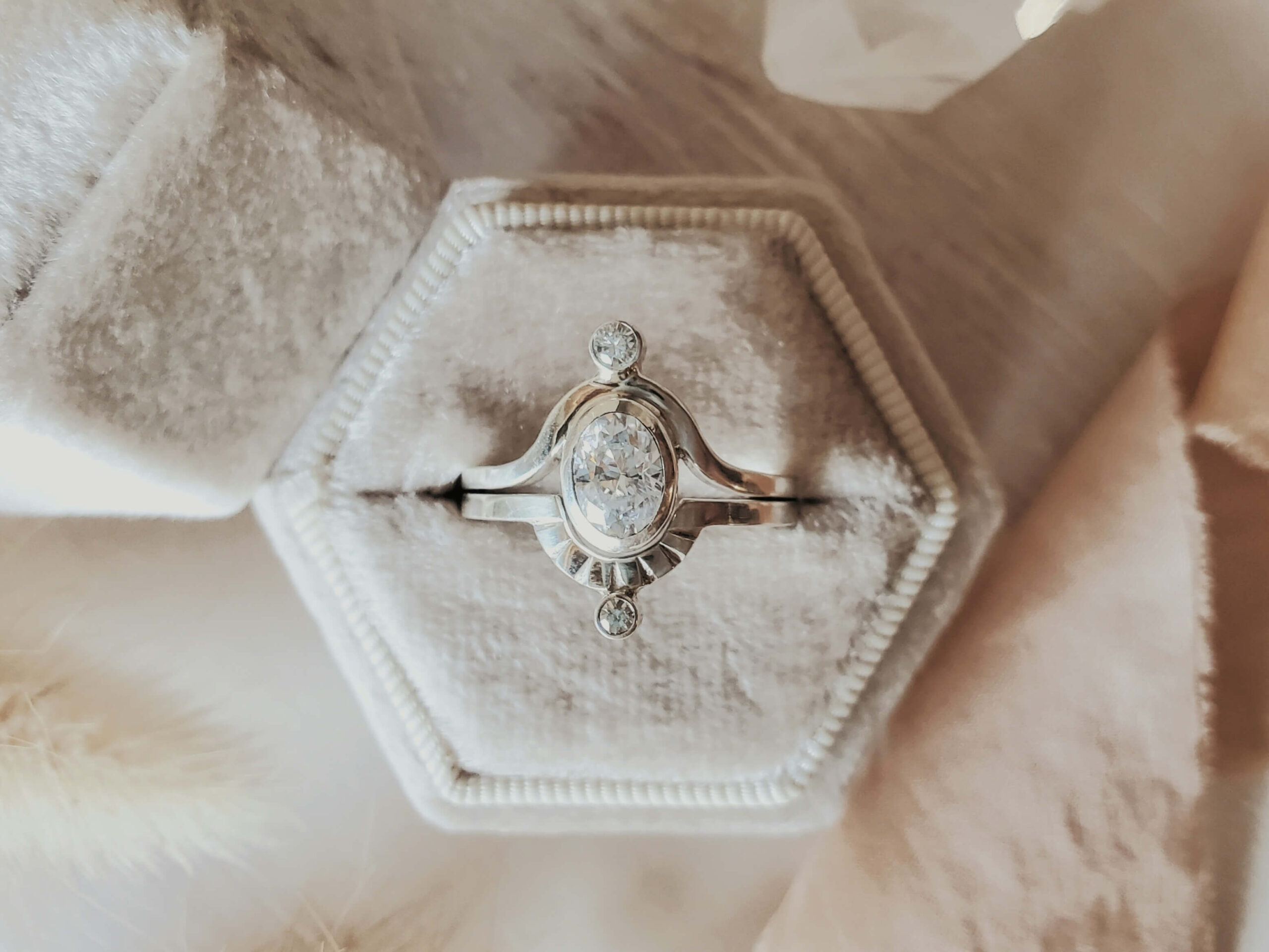 saturn moissanite ring set 01
