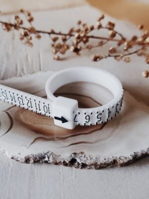 plastic ring sizing guide