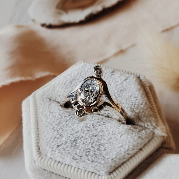 Saturn Ring Set in 14k White Gold